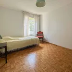 Miete 5 Schlafzimmer wohnung von 124 m² in Geneva