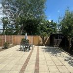 Rent 4 bedroom house in South East England