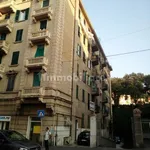 Affitto 3 camera appartamento di 85 m² in Genoa