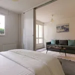 Rent 1 bedroom apartment of 30 m² in Paris