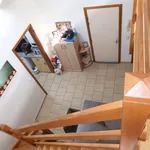 Confortable appartement 2 chambres + bureau en mezzanine à 6200 Châtelet  Loyer: 780 € / mois