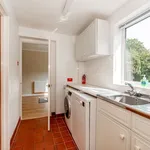 Rent 4 bedroom house in Surrey Heath