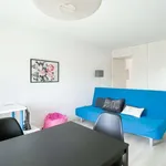 Rent 1 bedroom apartment of 45 m² in lisbon