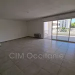 Rent 3 bedroom apartment of 72 m² in Nîmes