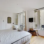 Appartement de 790 m² avec 2 chambre(s) en location à Paris