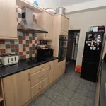 Rent 3 bedroom house in East Staffordshire