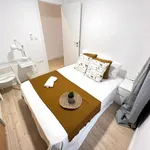 Rent 5 bedroom apartment in Valencia