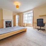 Rent 5 bedroom flat in West Midlands