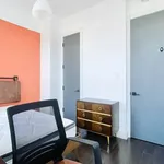 Rent 4 bedroom apartment in Bushwick