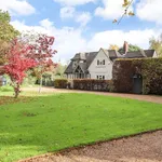 Rent 5 bedroom house in South East England