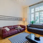 Miete 4 Schlafzimmer wohnung von 114 m² in Berlin