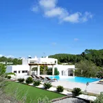 Rent 4 bedroom house in Ibiza