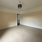 Rent 3 bedroom flat in South East England