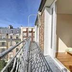 Rent 3 bedroom apartment of 68 m² in Paris