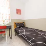 Rent 4 bedroom apartment in Barcelona