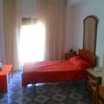 Rent a room in Granada']