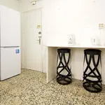 Rent a room of 234 m² in Madrid