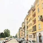 Rent 2 bedroom apartment of 55 m² in Milano