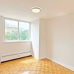 Appartement de 893 m² avec 6 chambre(s) en location à Toronto