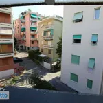 Rent 5 bedroom apartment of 75 m² in Genoa