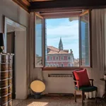 Rent 5 bedroom apartment of 200 m² in Venice