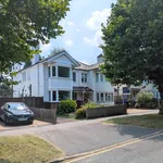 Rent 2 bedroom apartment in West Byfleet