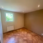 Rent 4 bedroom house of 73 m² in Le Tholonet