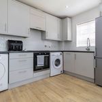 Rent 1 bedroom flat in Hart