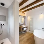 Rent 2 bedroom apartment of 95 m² in barcelona