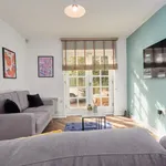 Rent 2 bedroom flat in Leeds