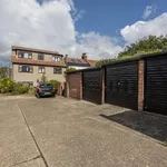 Rent 1 bedroom flat of 40 m² in Leigh-On-Sea