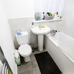 Rent 3 bedroom apartment in West Midlands