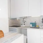 Rent 2 bedroom apartment of 70 m² in lisbon