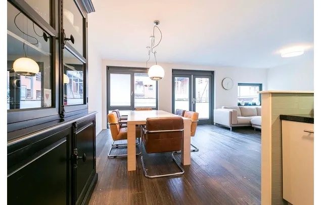 Huur 3 slaapkamer appartement van 85 m² in Den Haag