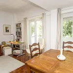 Rent a room of 80 m² in lisbon