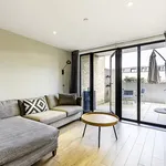 Rent 2 bedroom apartment of 753 m² in London