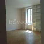 Rent 3 bedroom apartment of 110 m² in Milano