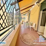 Affitto 5 camera appartamento di 145 m² in Palermo