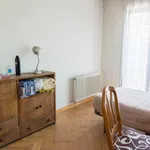 Rent 4 bedroom house in Madrid