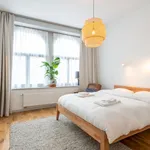 Huur 1 slaapkamer appartement van 484 m² in Brussels