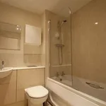 Rent 3 bedroom flat in Cardiff