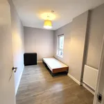 Rent 3 bedroom apartment in London