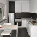 Rent 2 bedroom apartment in Porto