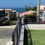 Rent 2 bedroom apartment of 88 m² in manhattan beach