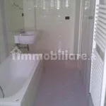 Rent 4 bedroom apartment of 100 m² in Bari