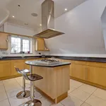 Rent 3 bedroom apartment in Weybridge