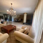 Rent 3 bedroom apartment of 279 m² in Marbella