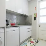 Rent 3 bedroom apartment of 70 m² in Porto