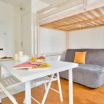 Rent 1 bedroom apartment of 17 m² in Paris 17