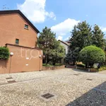 Rent 6 bedroom house of 281 m² in Arese